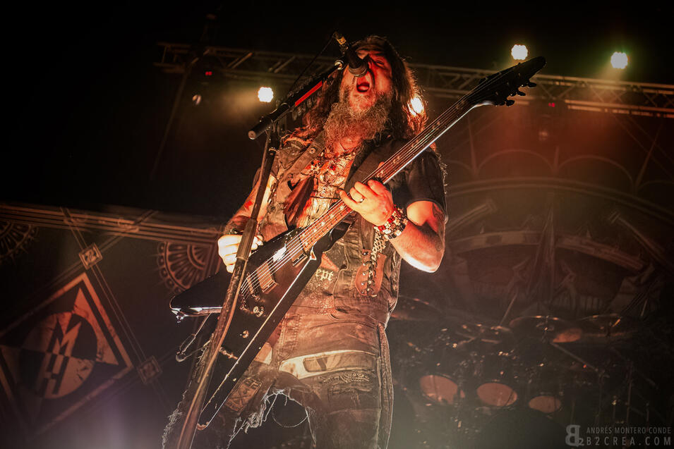 MACHINE HEAD